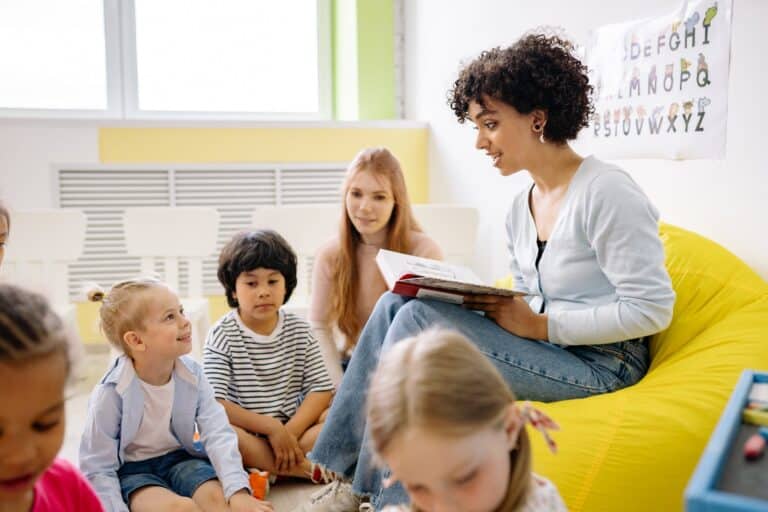 La méthode Montessori – Les Enseignants comme Guides